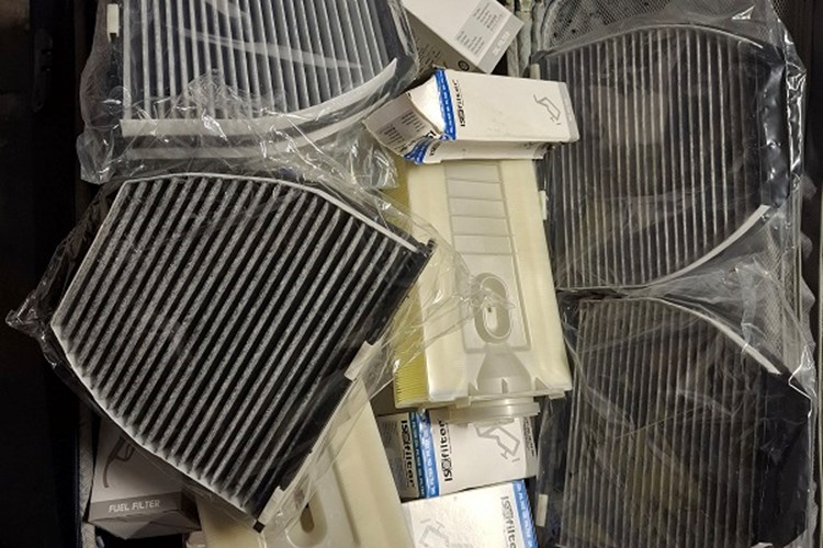 Slika /17272 Pročišćivač zraka i goriva, kočione pločice/Pročišćavač goriva i zraka.jpg